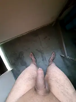 MaxB057 online show from June 2026 09:40:01 AM