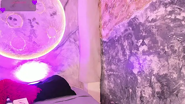 Snapshot of katierouge_ chatting on September 2025 06:01:02 AM katierouge online show from September 2025 06:01:02 AM