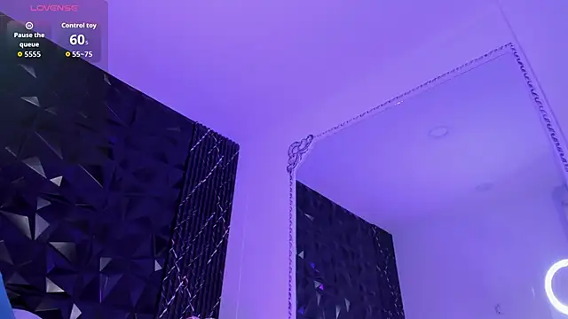 Snapshot of katierouge_ chatting on October 2025 06:04:02 AM katierouge online show from October 2025 06:04:02 AM