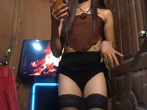 Snapshot of xblack_clover chatting on February 2026 05:35:01 PM xblack clover online show from February 2026 05:35:01 PM