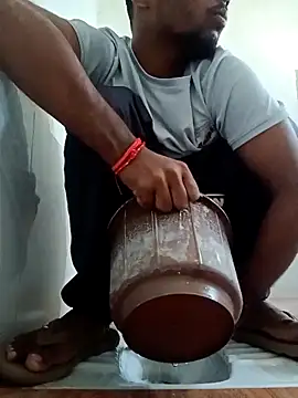 monubigcoock online show from November 2025 09:59:02 AM