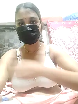 Snapshot of Devi-with-Ram chatting on October 2025 06:25:02 AM Devi-with-Ram online show from October 2025 06:25:02 AM