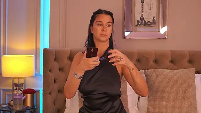 FrancescaDante online show from July 2026 05:27:02 AM