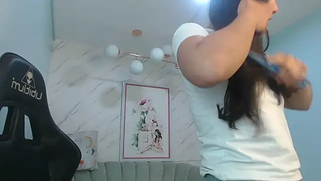 Snapshot of victoria_hernandez_t_ chatting on May 2026 01:05:02 PM victoria hernandez t online show from May 2026 01:05:02 PM