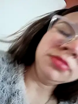 Isa Acosta online show from October 2025 01:42:02 PM