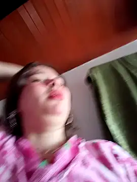 Isa Acosta online show from May 2026 12:32:02 PM