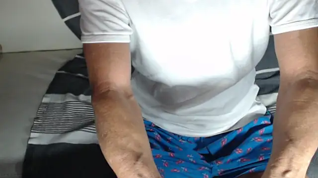 Snapshot of cumtwo2 chatting on September 2025 10:38:02 AM cumtwo2 online show from September 2025 10:38:02 AM