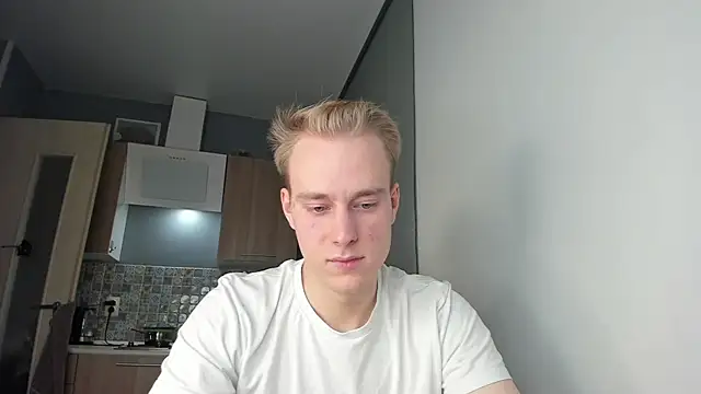 Snapshot of Kevin_Young_Cat chatting on October 2025 03:43:01 PM Kevin Young Cat online show from October 2025 03:43:01 PM