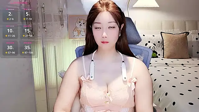 Xiaotantan-99 online show from April 2026 07:38:02 PM