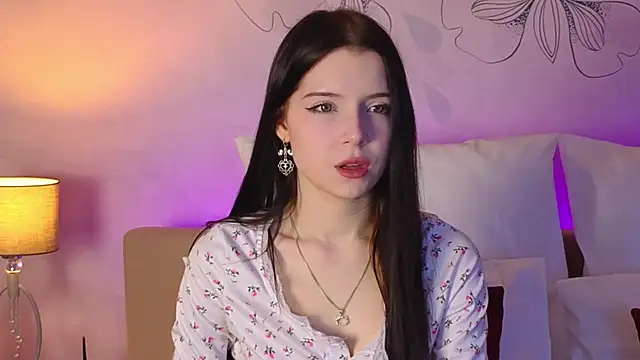 Angel  Rosse online show from April 2026 04:09:02 PM