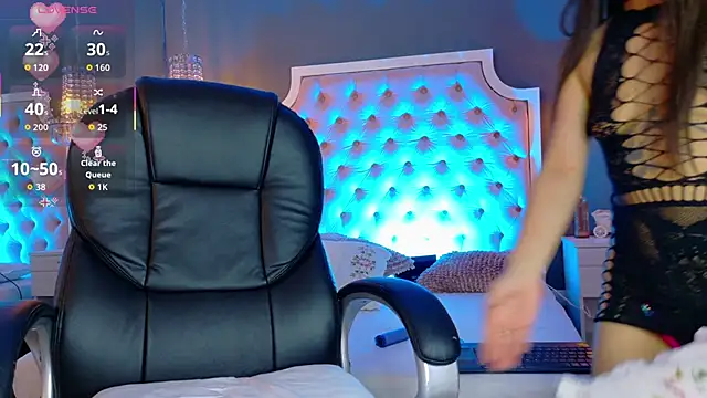 Snapshot of TifannyWolf_ chatting on September 2025 07:44:02 AM TifannyWolf online show from September 2025 07:44:02 AM