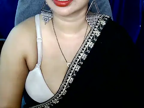 QUEEN SAKHI- online show from May 2026 06:16:02 PM