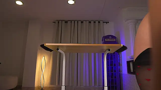 Snapshot of vaniaa95 chatting on October 2025 01:59:02 AM vaniaa95 online show from October 2025 01:59:02 AM