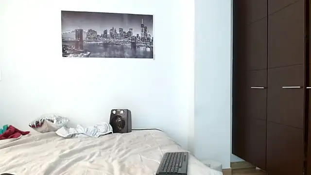 AntonyDAngelo25 online show from October 2025 07:24:02 PM