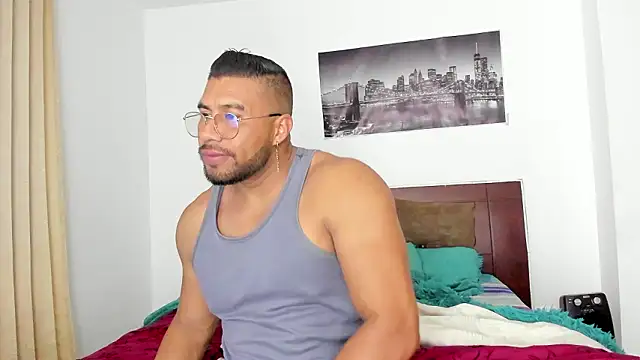 AntonyDAngelo25 online show from February 2026 04:49:02 AM