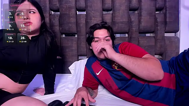 EmilyANDrew  online show from October 2025 04:56:02 AM