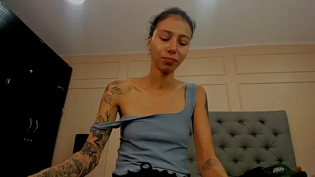 ZoeQuinn online show from February 2026 07:51:01 PM