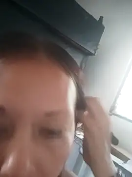 marinita13 online show from November 2025 03:01:01 PM