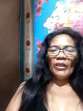 Snapshot of ImYourWoman_55 chatting on September 2025 11:16:02 PM ImYourWoman 55 online show from September 2025 11:16:02 PM