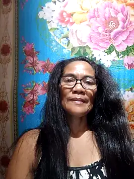 Snapshot of ImYourWoman_55 chatting on September 2025 04:00:01 PM ImYourWoman 55 online show from September 2025 04:00:01 PM