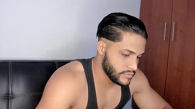 Pier Simons online show from November 2025 09:20:02 AM