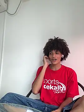 Max Rain online show from September 2025 04:40:02 PM