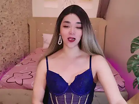 Snapshot of Ts-yoshi chatting on September 2025 06:35:02 AM Ts-yoshi online show from September 2025 06:35:02 AM