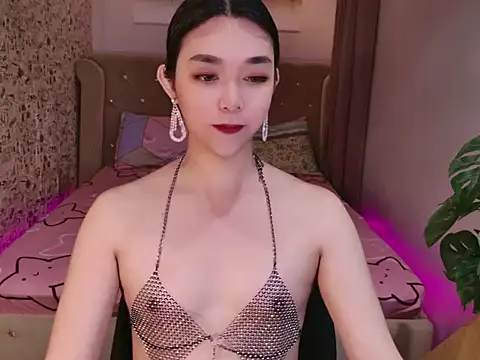 Snapshot of Ts-yoshi chatting on September 2025 07:19:02 PM Ts-yoshi online show from September 2025 07:19:02 PM