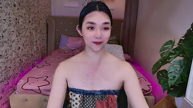 Snapshot of Ts-yoshi chatting on September 2025 09:25:02 AM Ts-yoshi online show from September 2025 09:25:02 AM