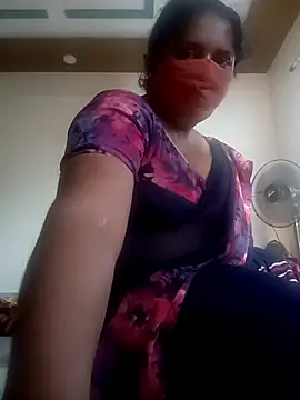 Snapshot of Jessi_25 chatting on November 2025 02:14:01 AM Jessi 25 online show from November 2025 02:14:01 AM