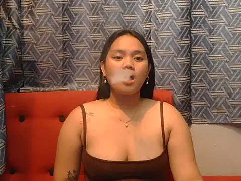 prettykrysgirl online show from June 2026 09:25:01 AM