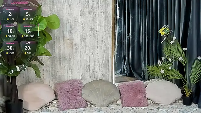 Snapshot of Maya_Collins_ chatting on March 2026 07:52:02 PM Maya Collins online show from March 2026 07:52:02 PM