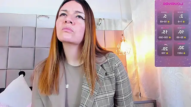 antoneella jones online show from September 2025 01:22:02 PM