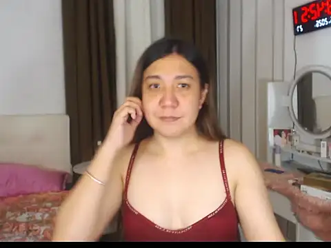 stellahugeX online show from May 2026 12:43:01 PM