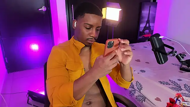 Snapshot of andyadan chatting on November 2025 10:14:01 AM andyadan online show from November 2025 10:14:01 AM