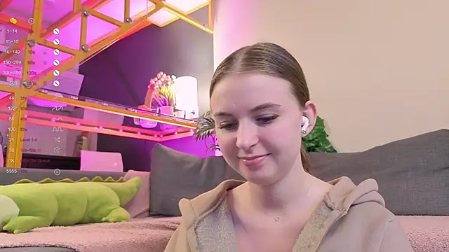 FlexiPixie online show from October 2025 08:15:01 AM