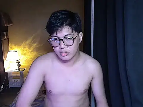 Snapshot of Lowel_Smith chatting on September 2025 02:43:01 PM Lowel Smith online show from September 2025 02:43:01 PM