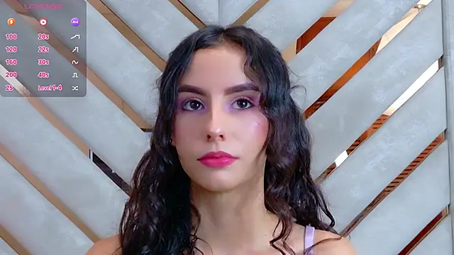 Snapshot of Sarah-Grace chatting on September 2025 03:00:02 AM Sarah-Grace online show from September 2025 03:00:02 AM