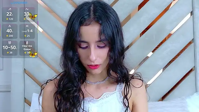 Snapshot of Sarah-Grace chatting on October 2025 03:28:01 AM Sarah-Grace online show from October 2025 03:28:01 AM