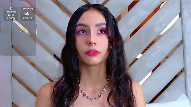 Snapshot of Sarah-Grace chatting on October 2025 02:48:02 AM Sarah-Grace online show from October 2025 02:48:02 AM