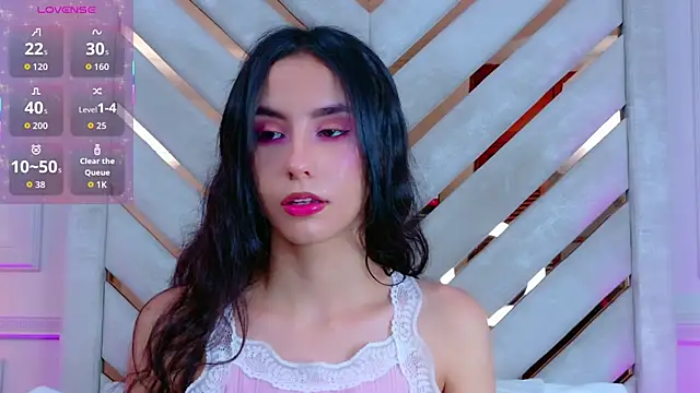 Snapshot of Sarah-Grace chatting on December 2025 02:30:01 AM Sarah-Grace online show from December 2025 02:30:01 AM