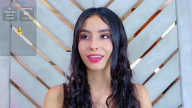 Snapshot of Sarah-Grace chatting on January 2026 01:11:02 AM Sarah-Grace online show from January 2026 01:11:02 AM