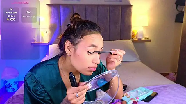 Snapshot of juliana-mancini chatting on February 2026 10:04:01 AM juliana-mancini online show from February 2026 10:04:01 AM