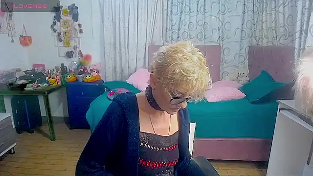 isabella-lips007 online show from July 2026 01:58:01 AM