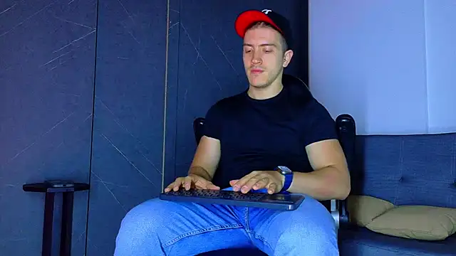 ALANNFERRER online show from February 2026 10:14:02 AM