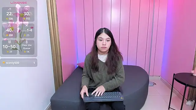 Snapshot of Laurent_Scott_ chatting on October 2025 11:29:01 AM Laurent Scott online show from October 2025 11:29:01 AM