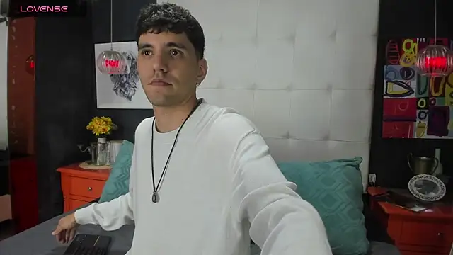 Matteo12  online show from October 2025 04:10:01 AM