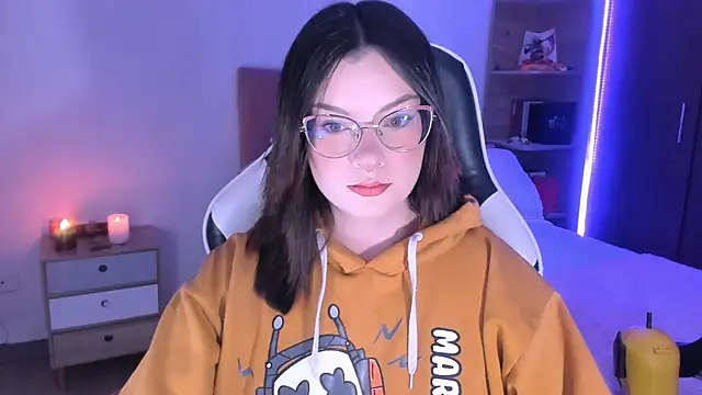 OphelianaRose33 online show from September 2025 11:26:01 PM