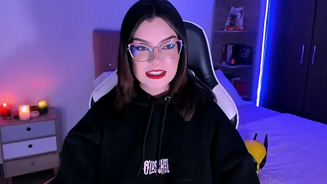 OphelianaRose33 online show from October 2025 11:10:02 PM