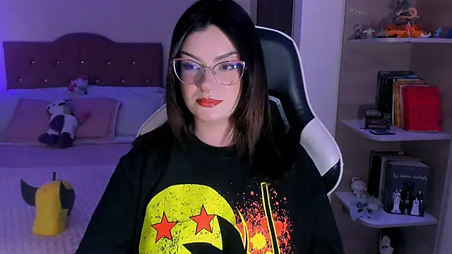 OphelianaRose33 online show from January 2026 08:47:01 PM